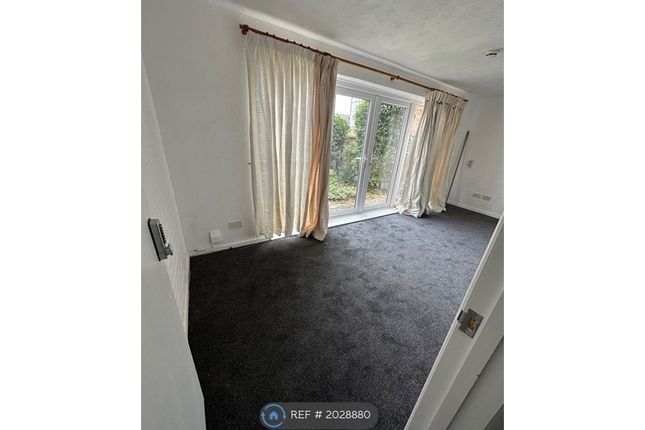 Thumbnail Room to rent in Basildon, Basildon