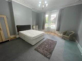 Holly Avenue, Newcastle Upon Tyne photo 4