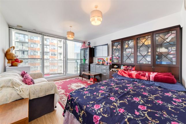 Flat for sale in Switch House, 4 Blackwall Way
