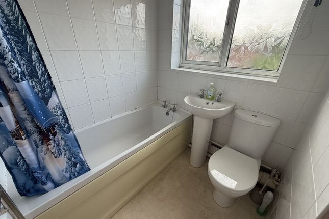 36, Eastfield Road, Leicester photo 4