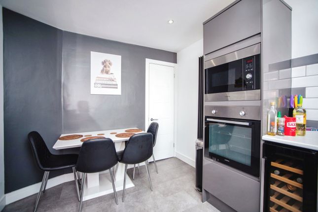 Flat for sale in Maidstone Road, Rochester