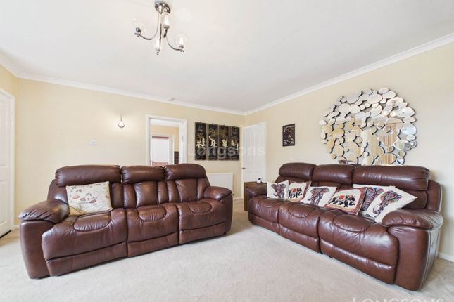 5, Brackenwoods, Swaffham photo 3