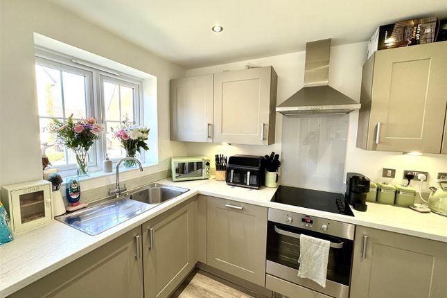 56, Crane Pool Avenue, Chepstow photo 2