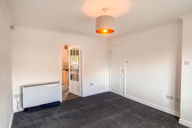6, Mcmahon Grove, Bellshill photo 4