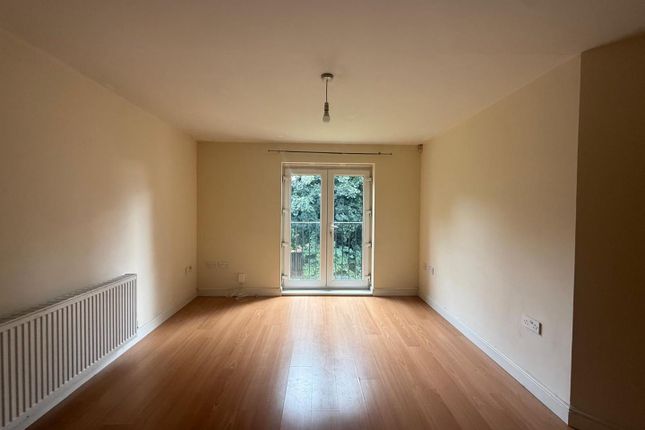 70, Lemans Drive, Dewsbury photo 5