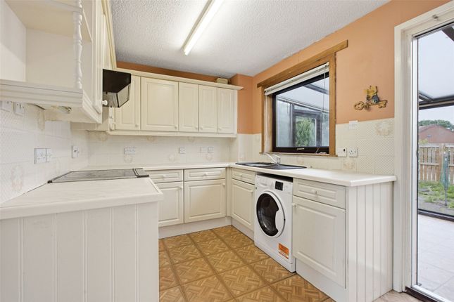 4, Abbot Road, Stirlingshire photo 4