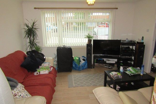 48, Westfield Road, Southampton photo 2