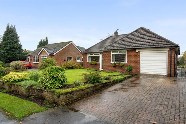 3 Ravenwood Drive, Altrincham photo 2