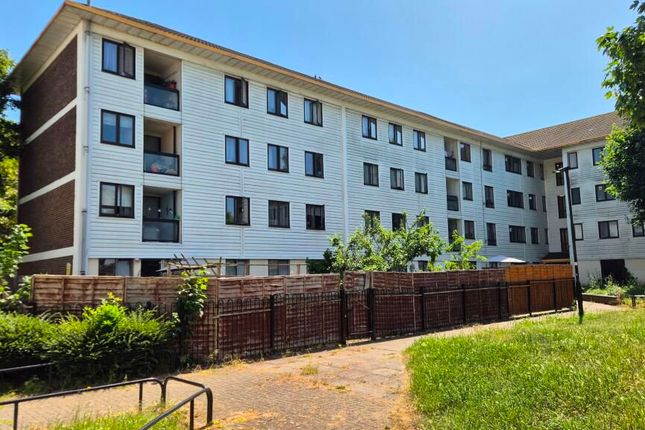 3-bed flat on 157, Summerwood Road, Isleworth, £295,000