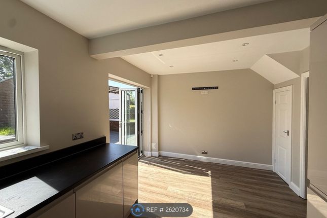 June Road, Woodhouse, Sheffield photo 4