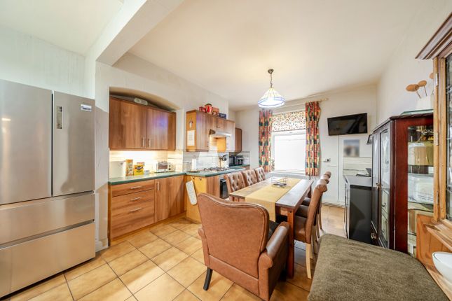Laburnum Street, Pudsey photo 4