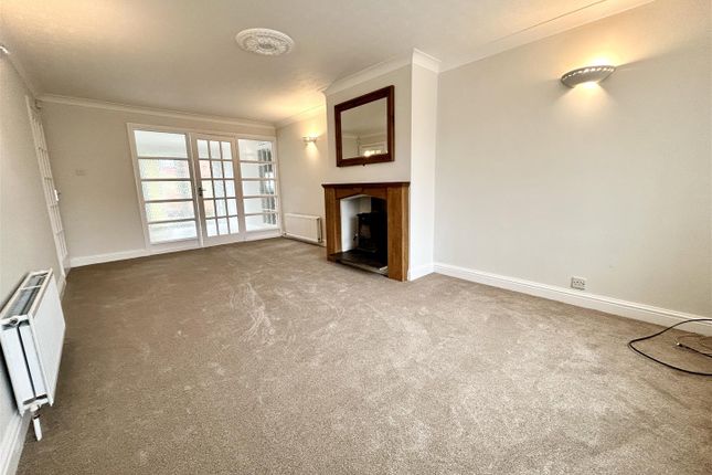 44, Westway, Leeds photo 3