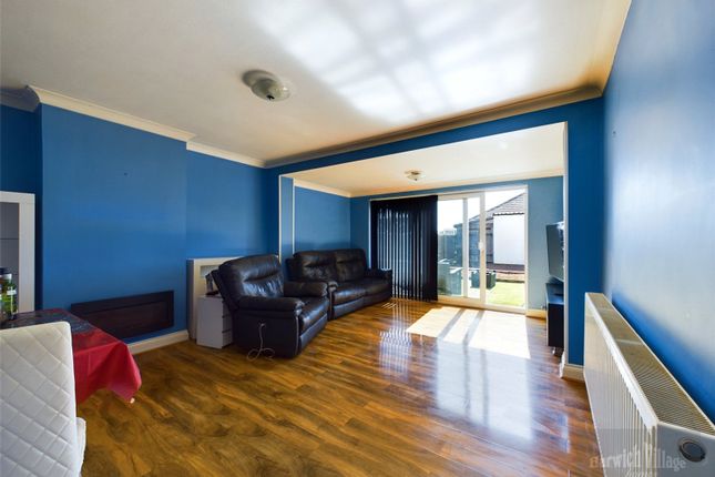 2, Devon Way, Essex photo 2