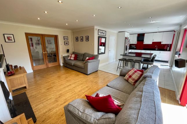 2A, Sheringham Close, Luton photo 3