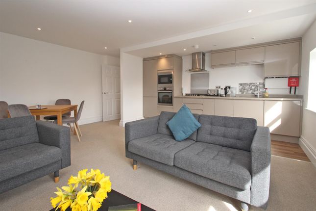 Flat for sale in Main Road, Havenstreet, Ryde