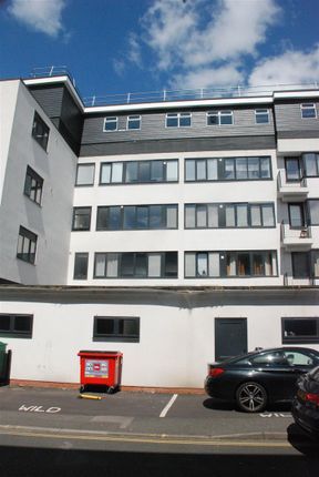 Flat to rent in Arundel Street, Portsmouth