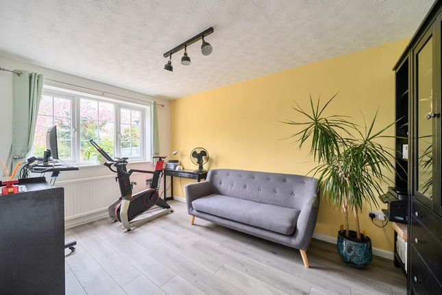 1 FENNEL CLOSE, Fennel Close, Swindon photo 3