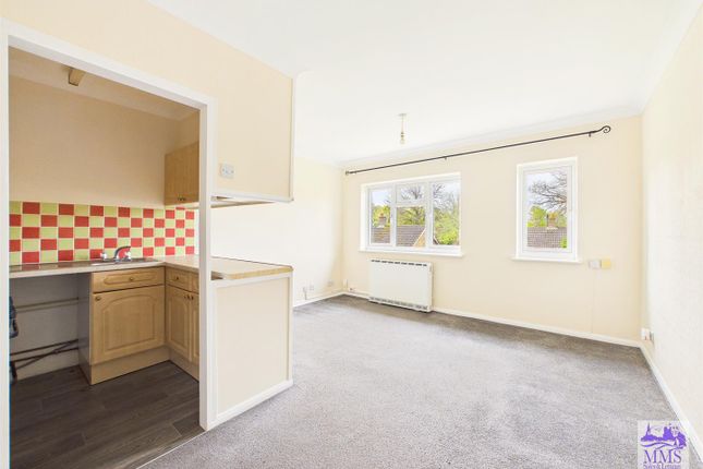 2, Shirley Court, Maidstone photo 3