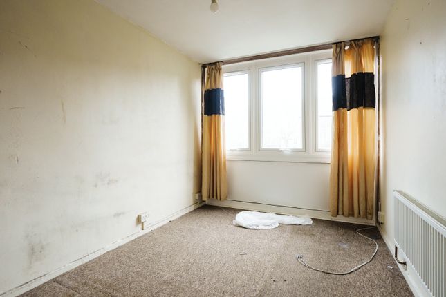 88, Chilton Grove, London photo 4