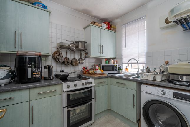 4, Kings Avenue, Hamble photo 4