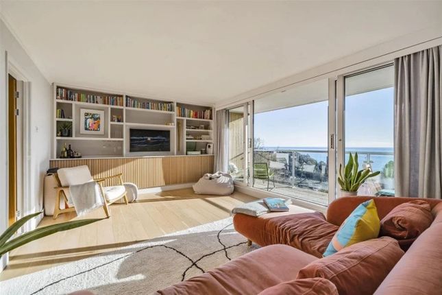 8 Danby Heights Close, Torquay photo 3