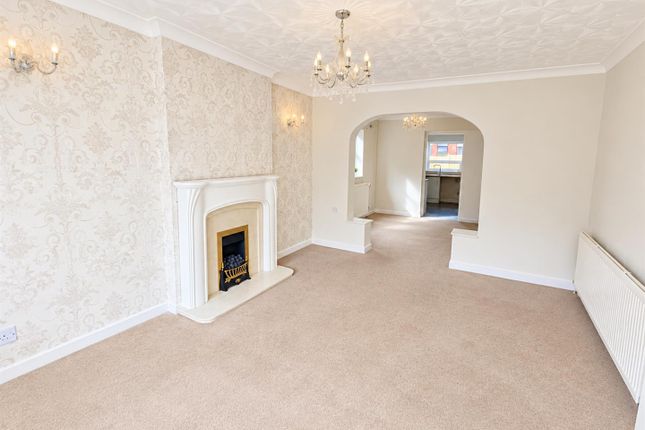 20, Lower Landemans, Westhoughton photo 2