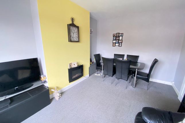 Roydene Crescent, Leicester photo 4