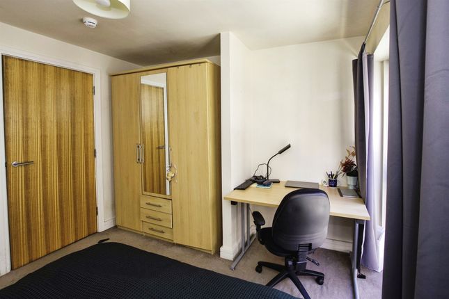 Flat for sale in Fleet Street, Birmingham