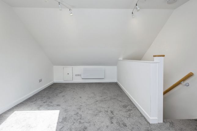 36, Meyrick Road, Portsmouth photo 3