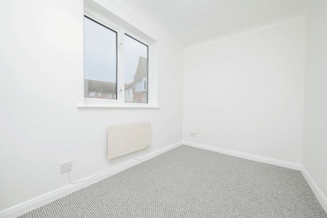Flat for sale in West Road, Clacton-On-Sea