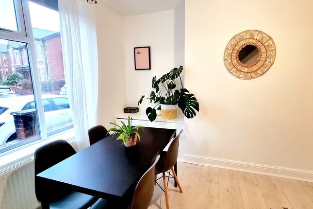 20, Preston Road, Manchester photo 3