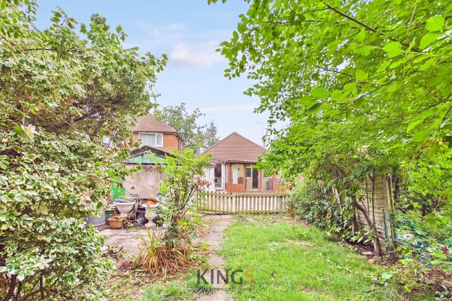83 Dugdale Hill Lane, Potters Bar photo 4