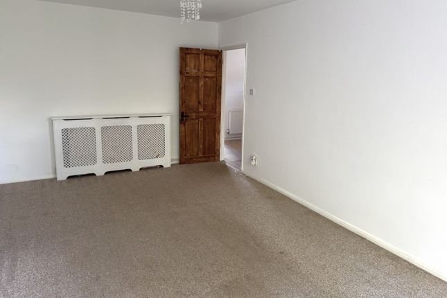 Rotherfield Road, Carshalton photo 4