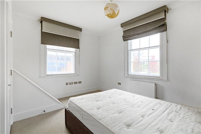 Flat 1, 111, Wandsworth Road, London photo 3