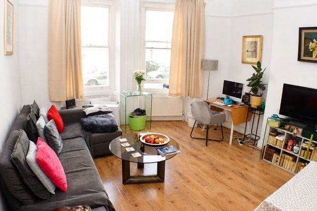 18 Brunswick Place, Hove photo 4