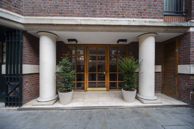 Thumbnail Flat for sale in Brooks Mews, Mayfair, London