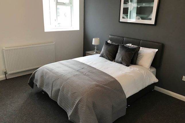 Thumbnail Room to rent in Grove Terrace, Bradford