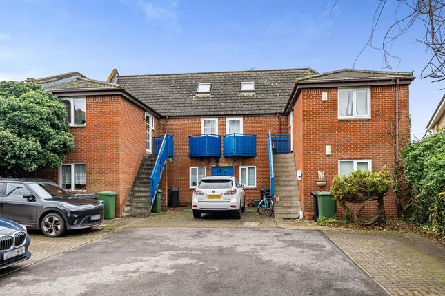 Thumbnail Flat for sale in Abingdon, Oxforshire
