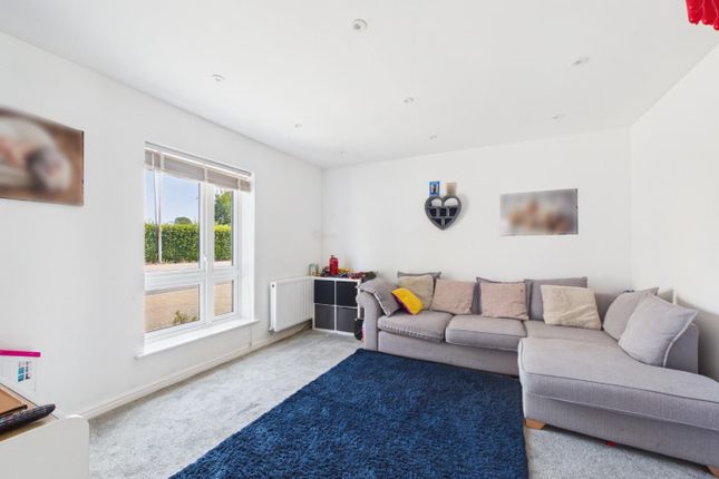 67, Repton Avenue, Ashford photo 3