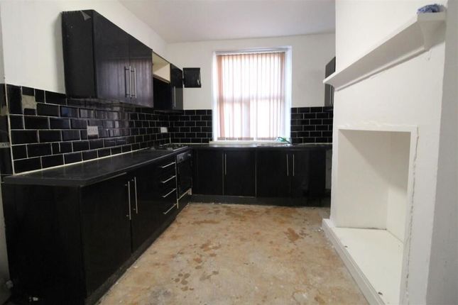 35, Water Street, Huddersfield photo 5