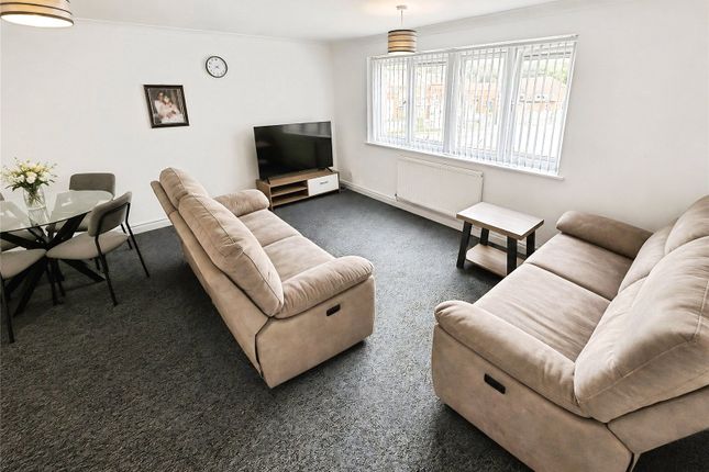 17, Torridge Drive, West Midlands photo 3