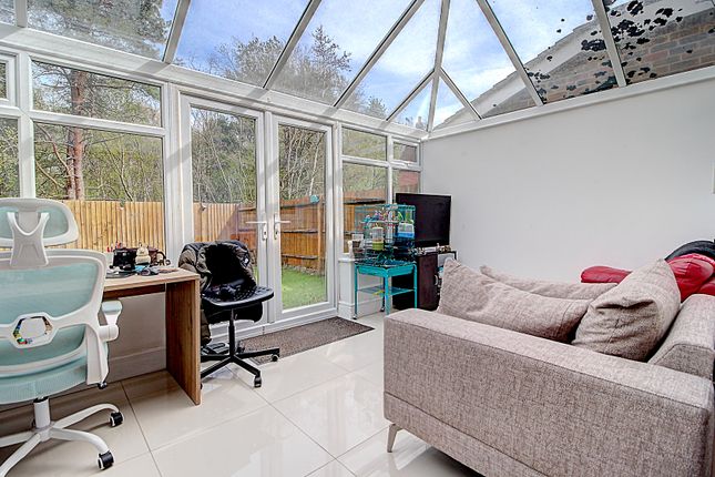 22, Tithing Road, Fleet photo 5