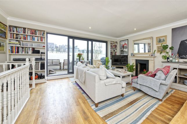 Thumbnail Flat for sale in St Stephens Gardens, London