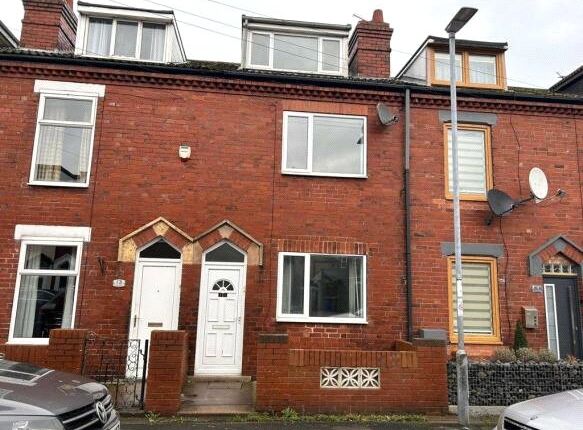 Thumbnail Terraced house for sale in Queensway, Goole