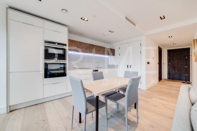15, Keybridge Tower, Vauxhall photo 3