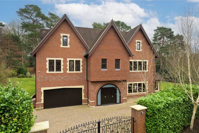 Thumbnail Detached house to rent in Sandy Lane, Kingswood, Tadworth, Surrey
