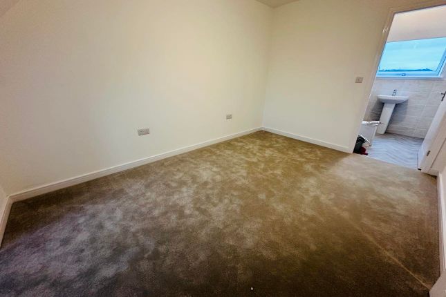 42, Daisy Drive, Darwen photo 4