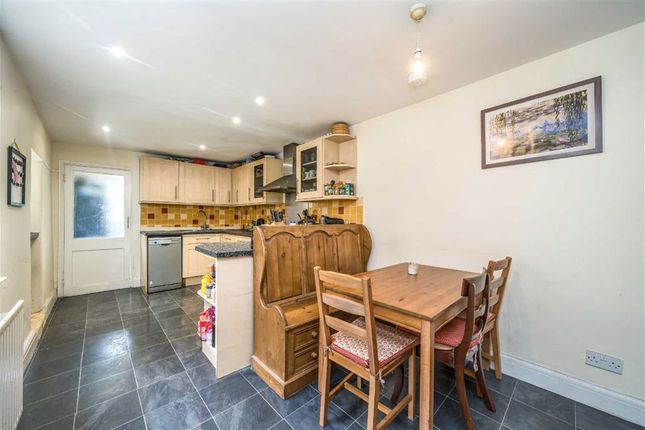 107, Dalyell Road, London photo 3