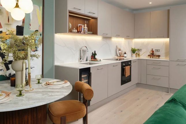 Flat Plot 6, Block A6 West Quay, The Waterfront Royal Arsenal, London photo 3