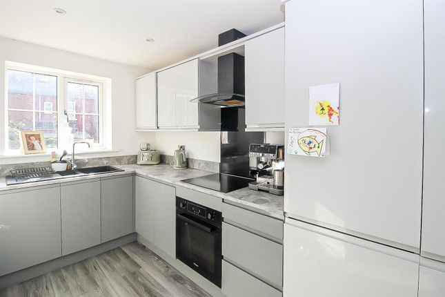 1, Forge Mews, Wakefield photo 3